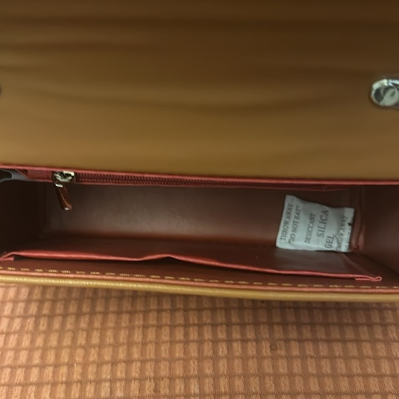 Alfa Bags Brown Small handbag NEW - Picture 6 of 8